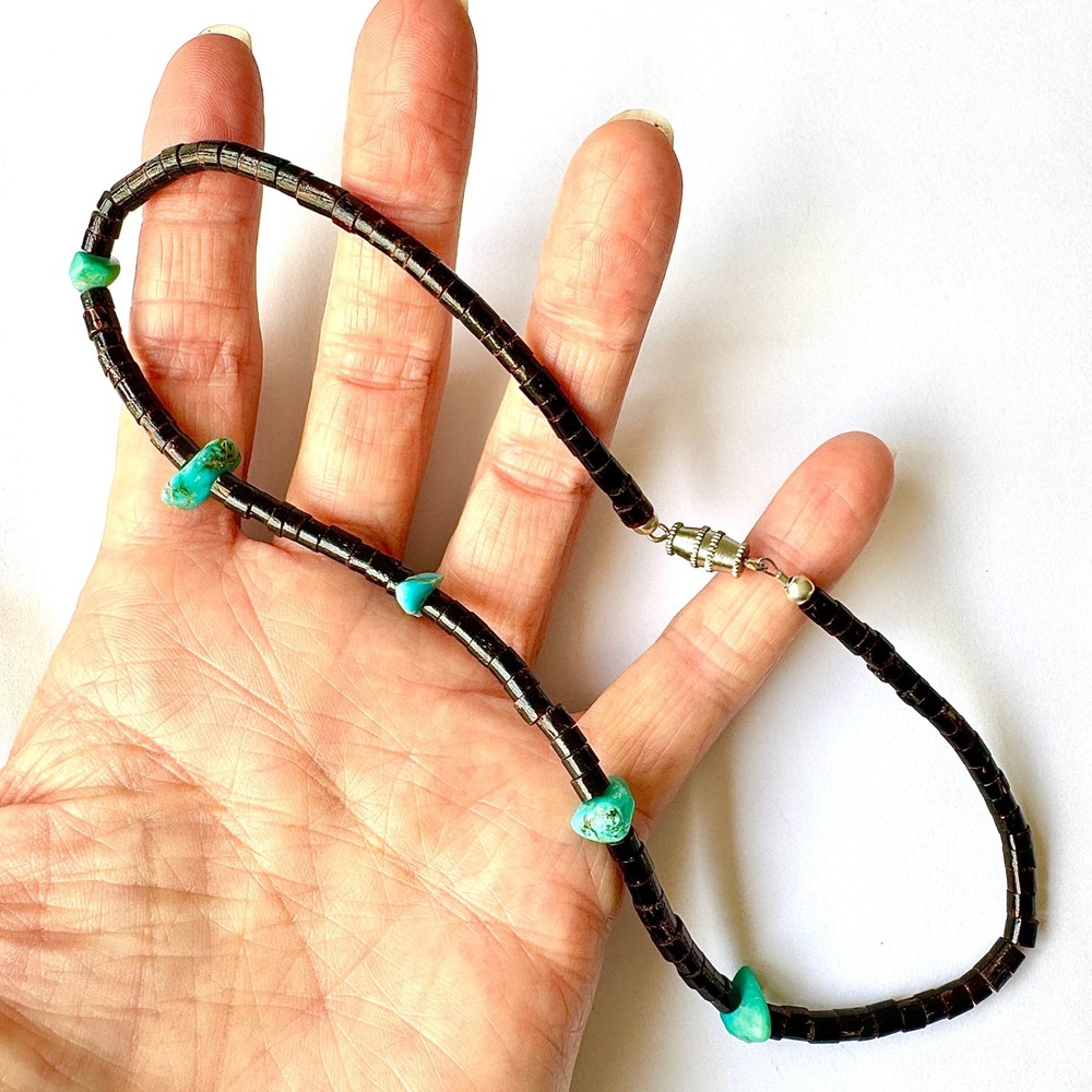 VTG Turquoise Nugget Choker Necklace 15in Heishe Jet Native American